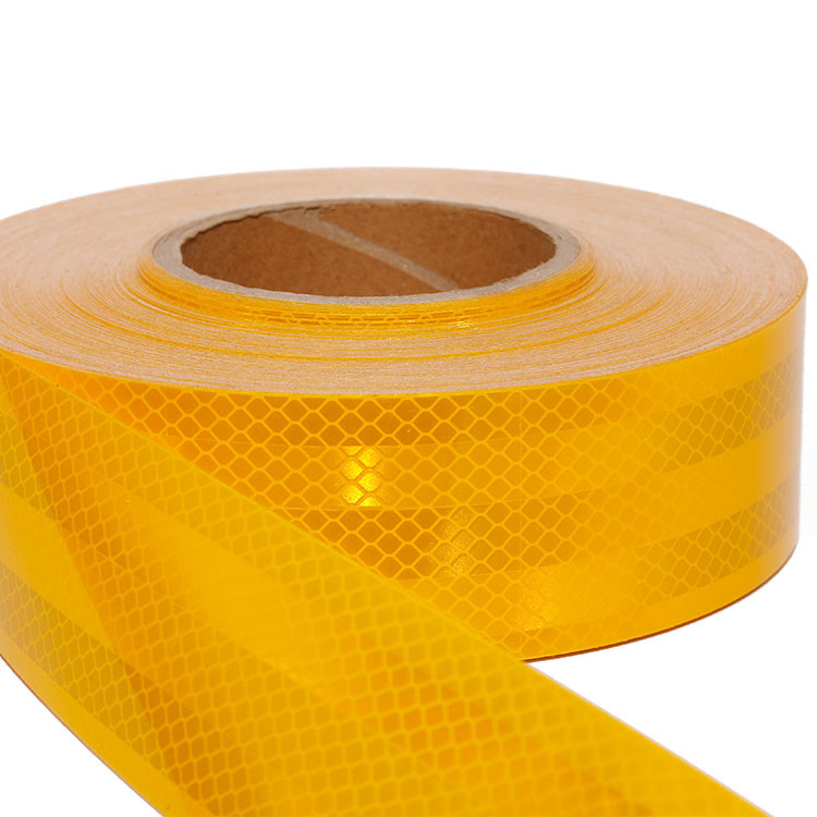 High Intensity Prismatic ECE 104r Approved Reflective Tape For Trucks Vehicles