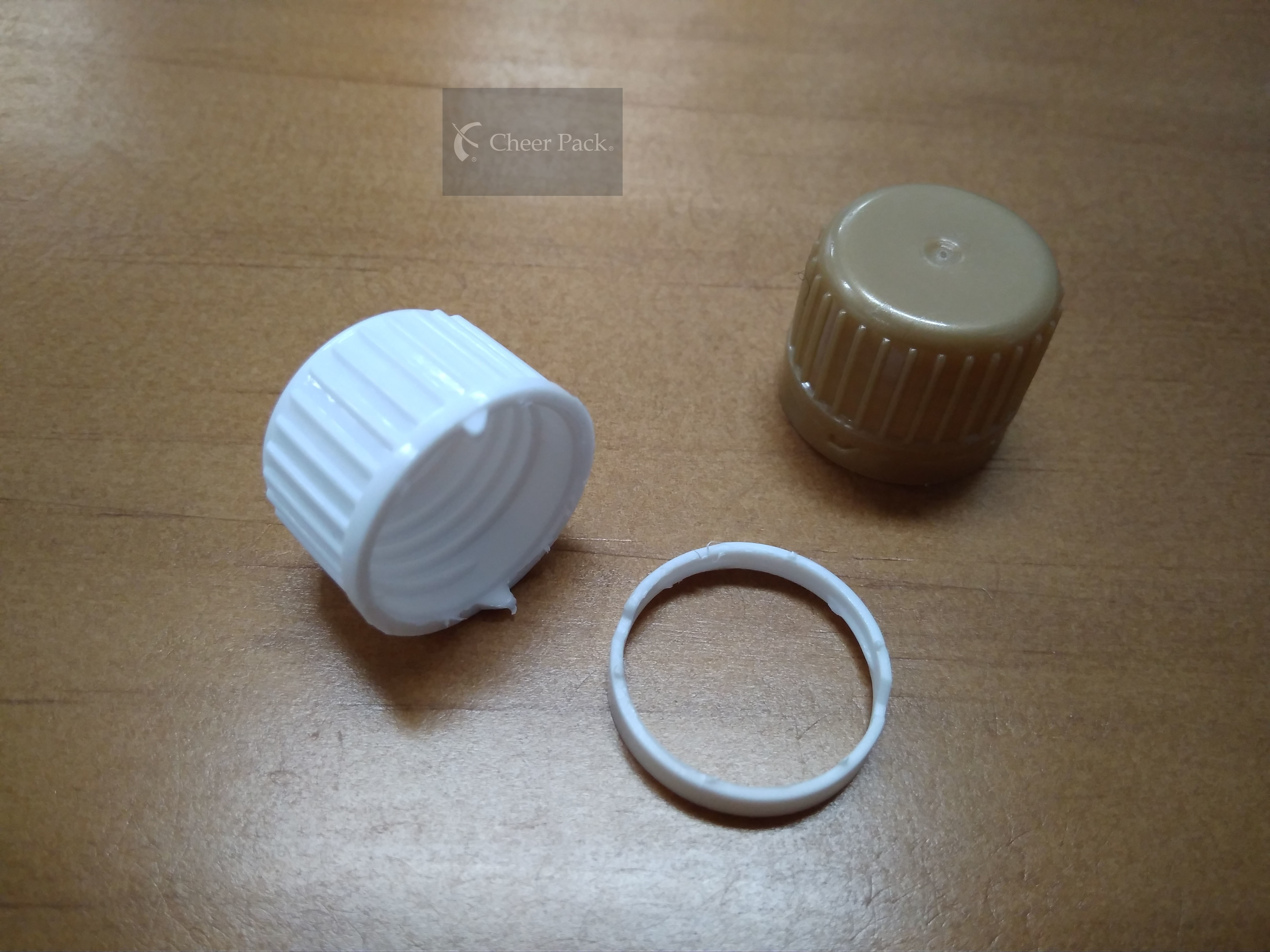 Colorful Professional Twist Spout Cap PE Materials With 16 Millimeter Inner Diameter