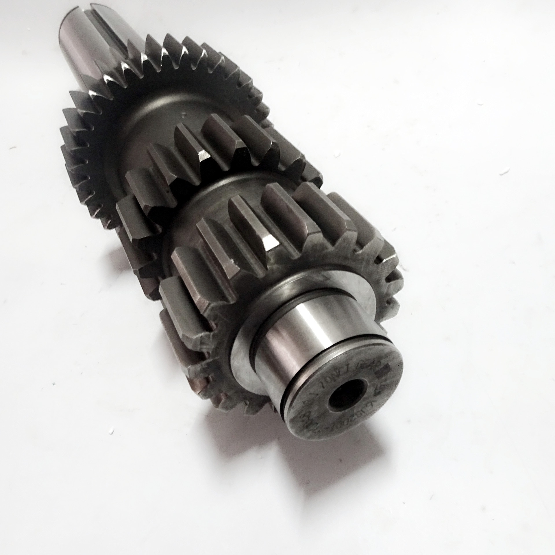 12JS200T-1701048 FAST gearbox middle shaft, intermediate shaft SHACMAN PART