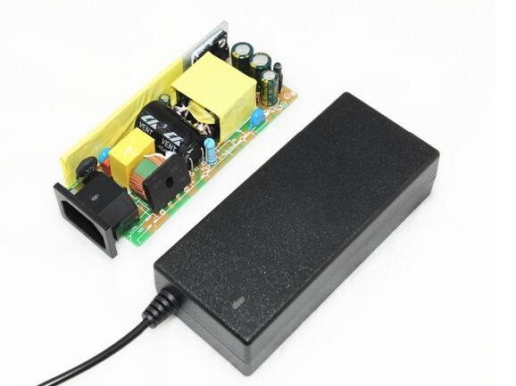 18 Watt Power AC DC Power Adapter Wall Mount With PC Shell , Black Color