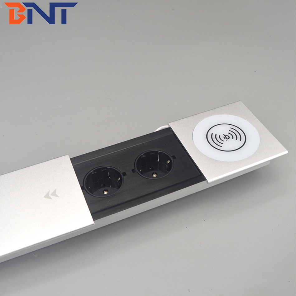2020 new model multifunctional wireless charger slide table power socket with usb port