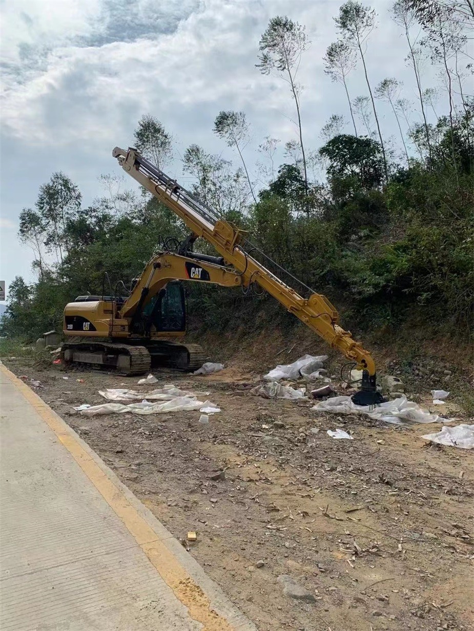 CAT315 Sturdy Excavator Telescopic Boom 25m Long Reach Heavy Duty