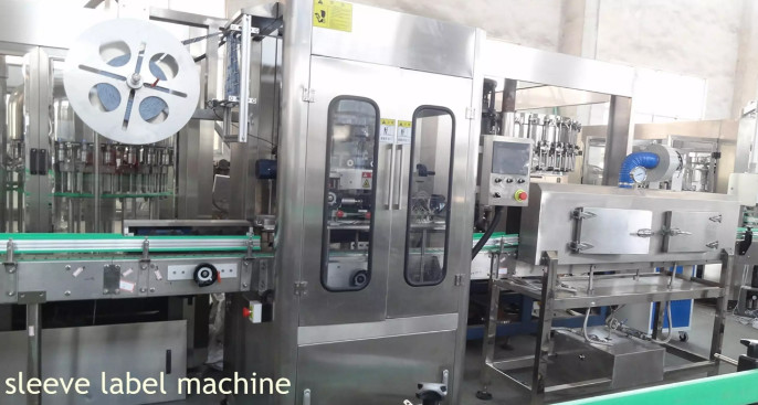 Mineral Water Juice Gas Bevarage Filling And Sealing Machine / Liquid Filling Machine