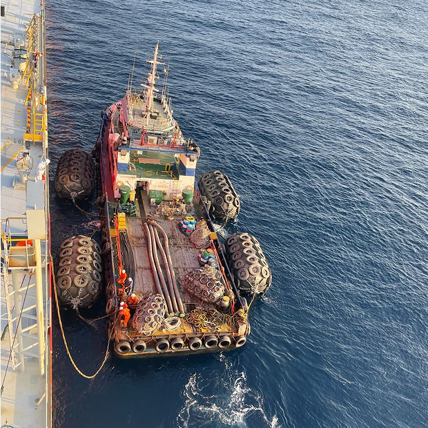 Chainand Tire Net Or Sling Type Marine Fender For Marine Applications