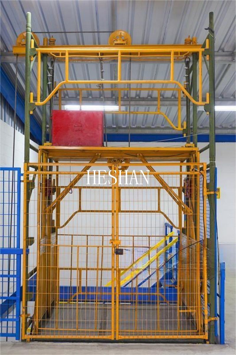 Safety Guide Rail 3000m Goods Hoist Lift Hydraulic Mini Goods Elevator