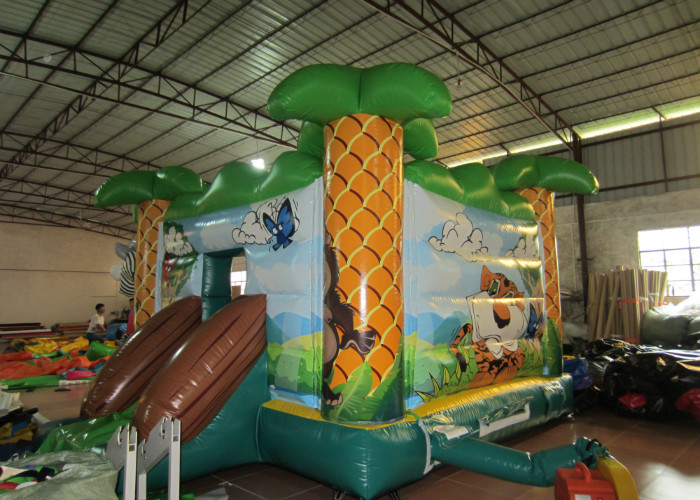 Commercial Sarfari Como Inflatable Jump House 5 X 54m Safe Nontoxic Fire Resistance