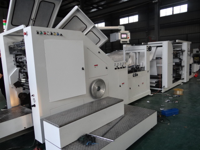 250pcs/Min Square Bottom Paper Bag Machine 295-640mm