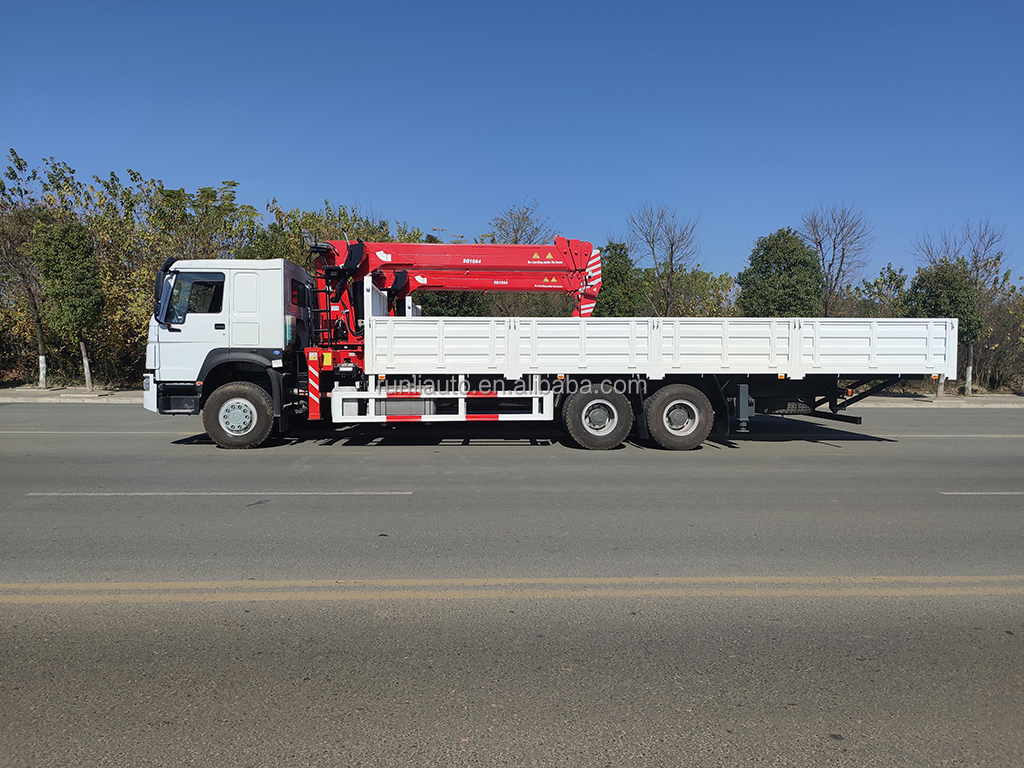 SINOTRUK HOWO 10 Ton Mobile Crane Truck 6x4 Hydraulic Truck Mounted Cranes