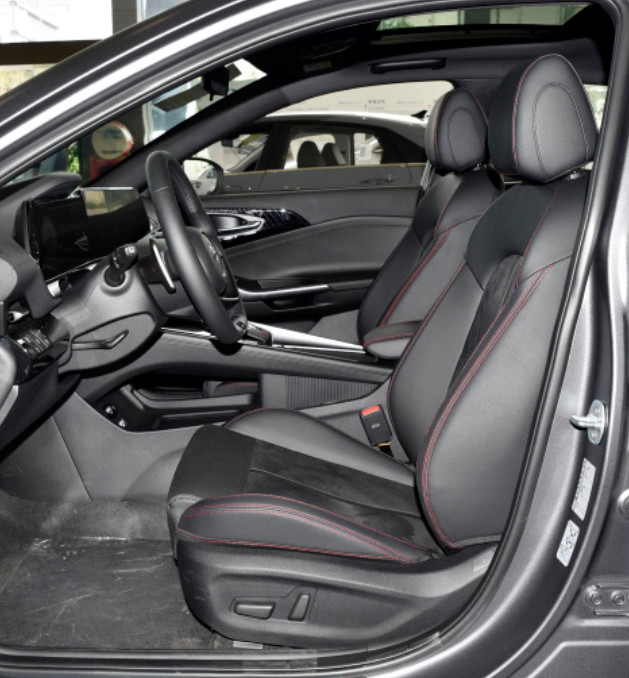 2023 Jetour X70 Zhuge 2.0T DCT Wuhou 5 Door 5 seats Medium SUV