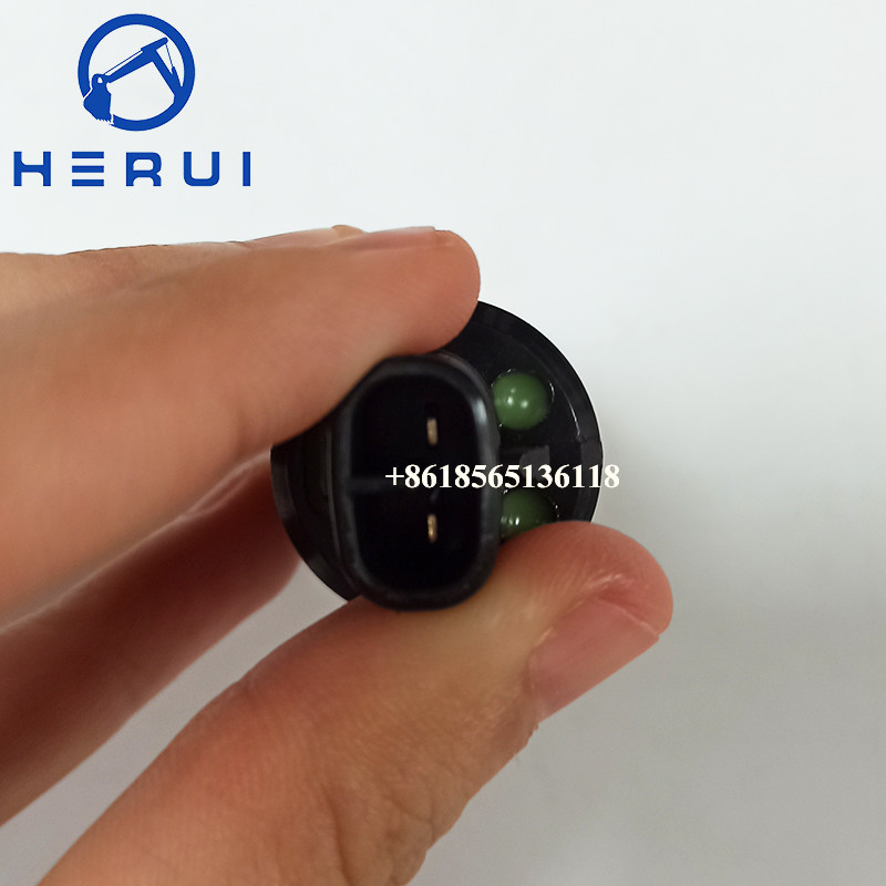 Pressure Sensor Switch 14562193 VOE14562193 for Volvo Excavator EC140B EC140DEC210 EC210B EC240 E290 EC360