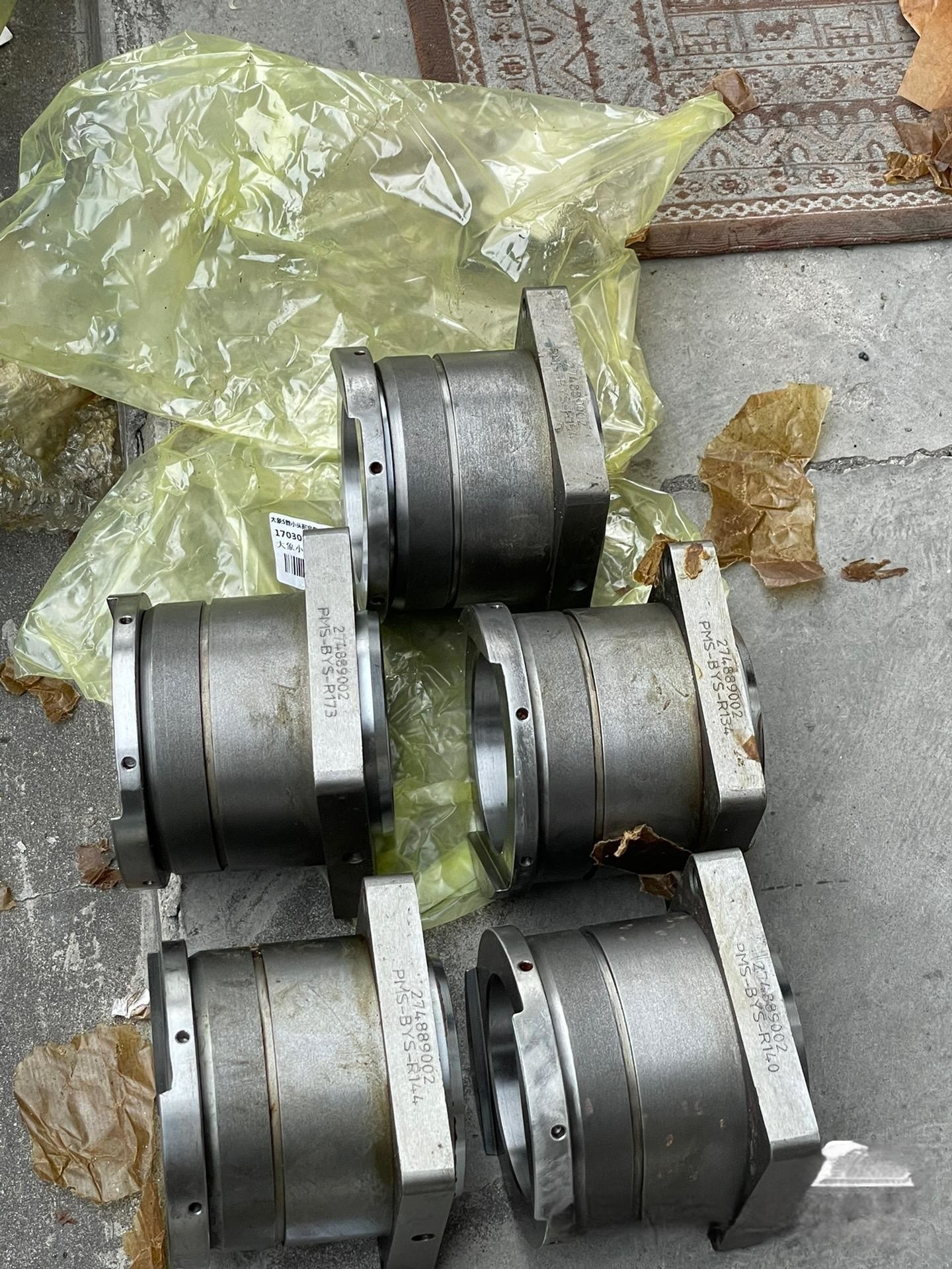 Original S-tube Small Head Seat Assembly Putzmeister Concrete Pump Spare Parts Steel Hydraulic Pressure Unit