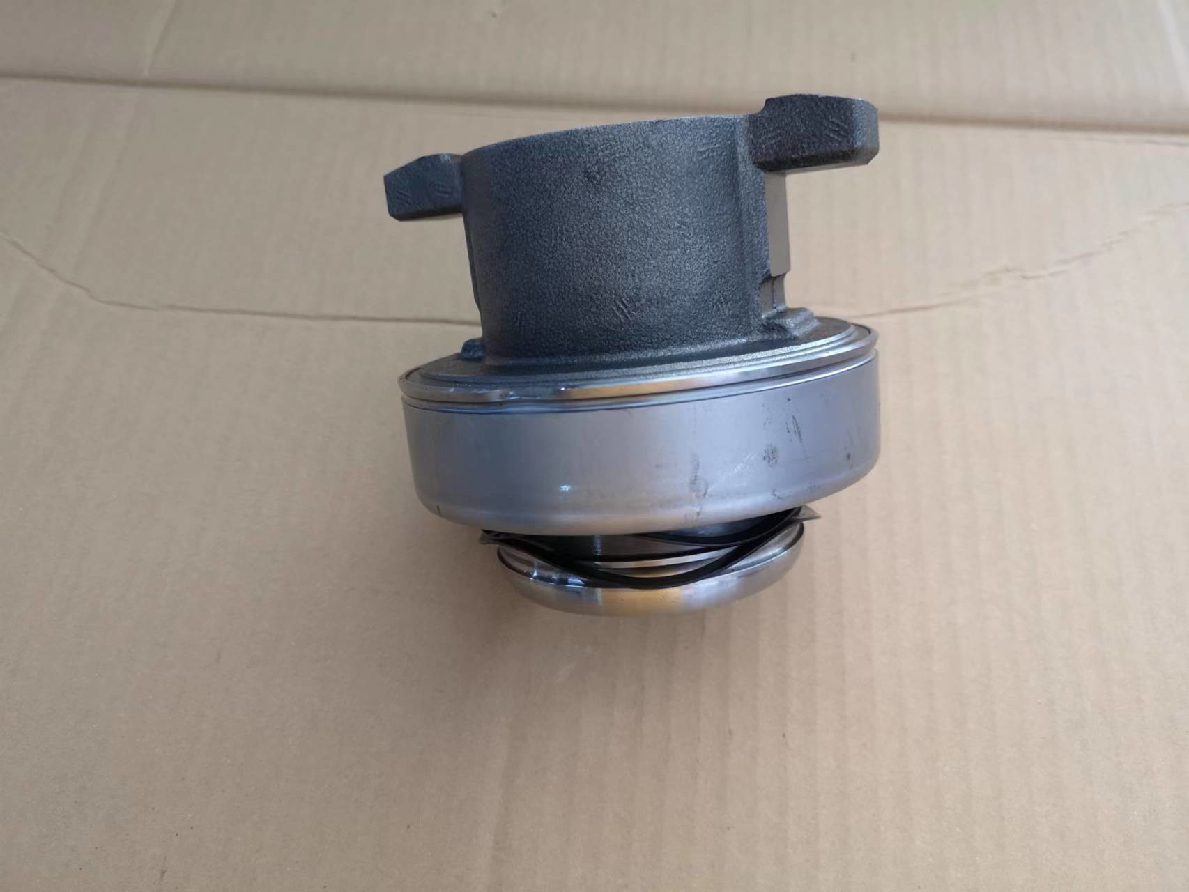 MJX16P Clutch Release Bearing Seat 1313100280 For EXR EXZ Trailers Truck 16 Speed Transmission