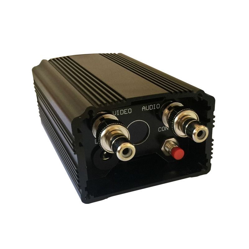 8 Channels 1.2Ghz Long Range Analogue Wireless Video Transmitter with 5 Watt RF Power Up to 100km LOS from Air to Ground