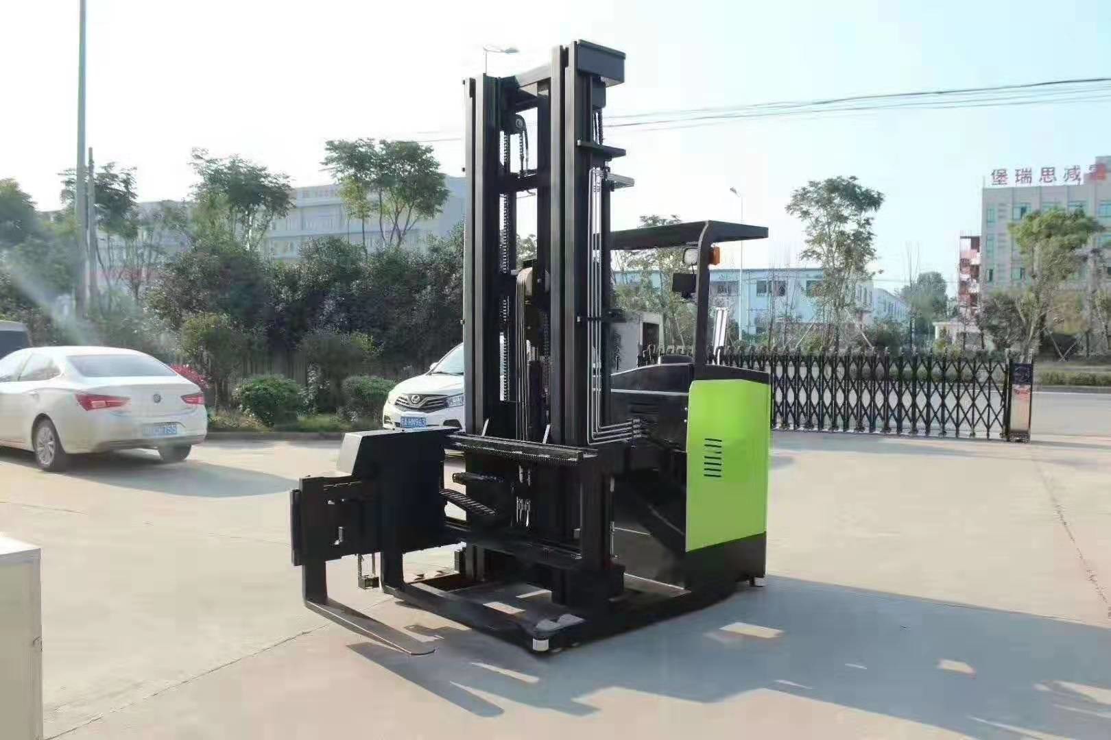 AC Motor Reach Stacker Forklift With Standing Posture 3783 X 1445 X 3162mm