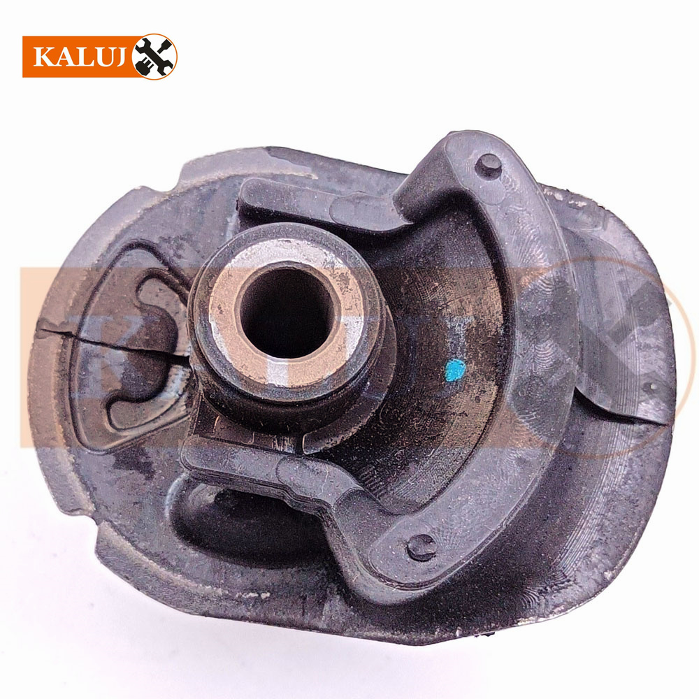 48725-02240 48725-02230 Rear Suspension Bushing Toyota Corolla Matrix