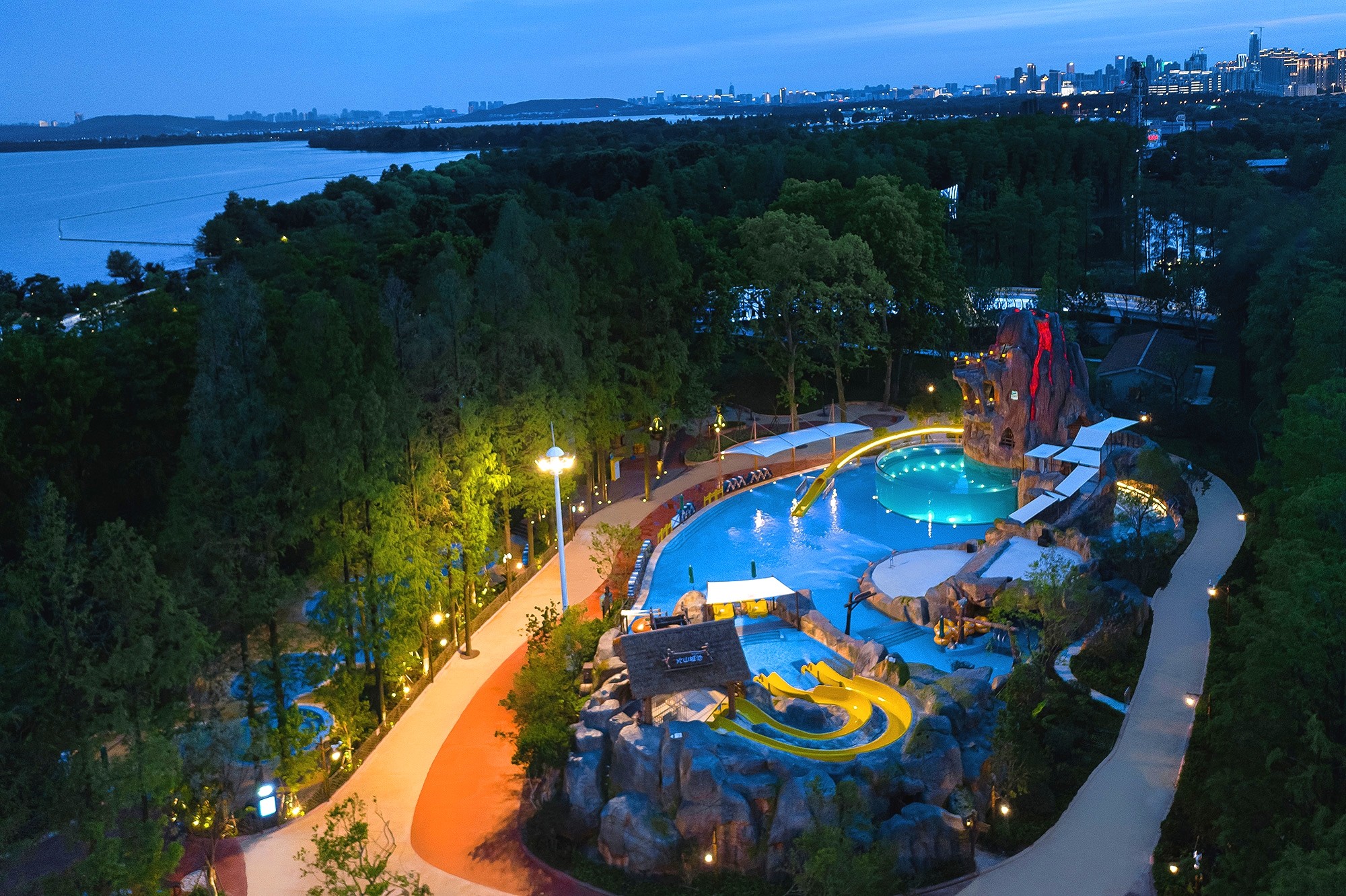 1 Water Park Slide Load 1Rider/Slide Shipment Ship By Sea