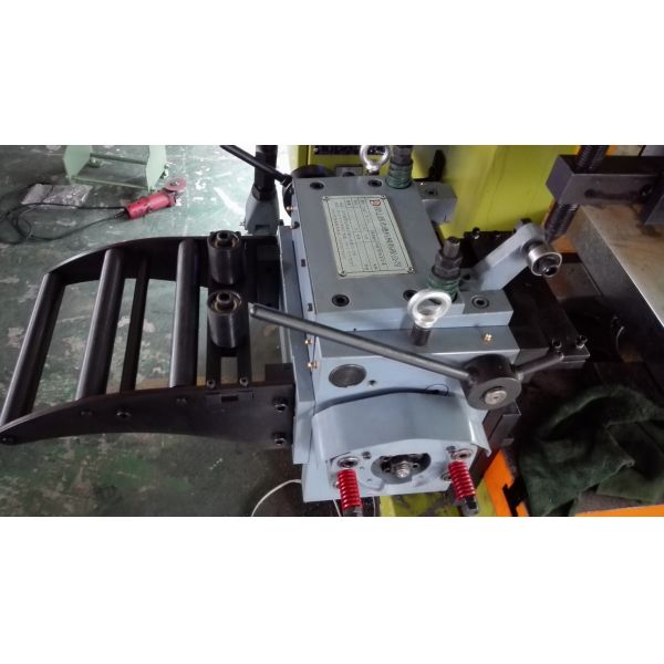 20 Mm Medicine Cap Diameter Coil Feeding Line Utilizing Yaskawa Or Mitsubishi