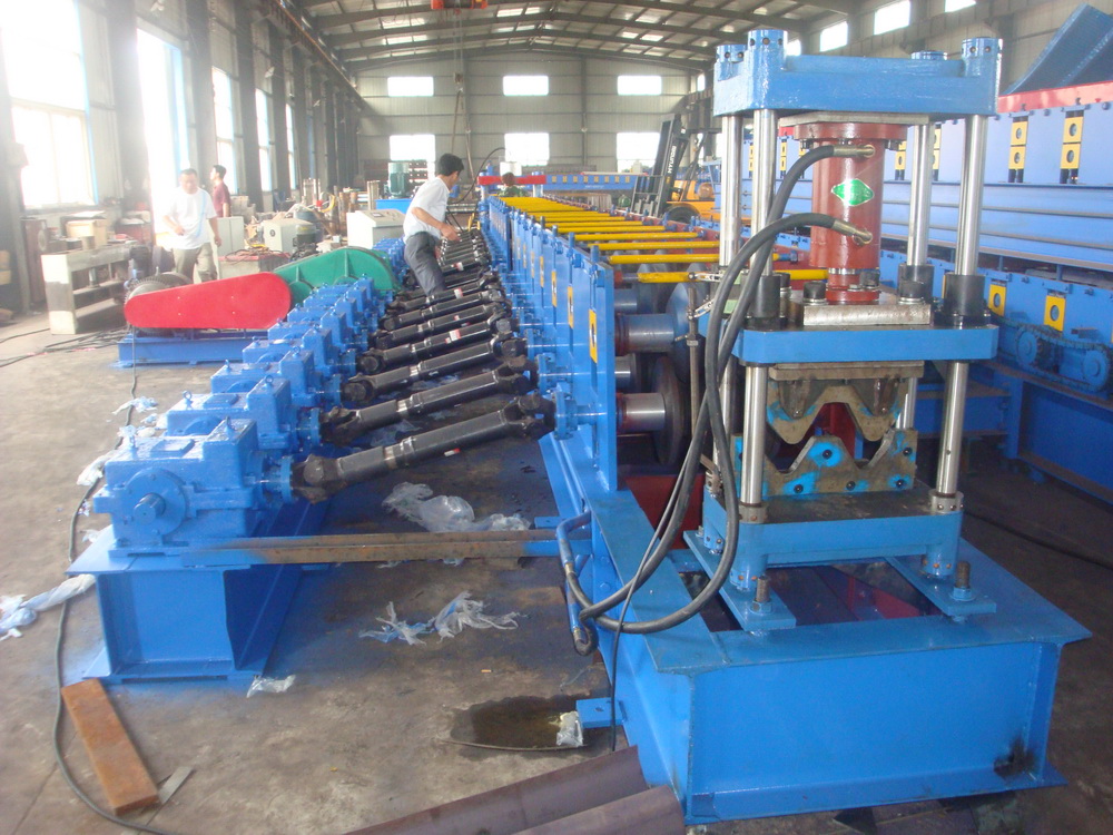 5T Highway Guardrail Roll Forming Machine 5m/min 15KW