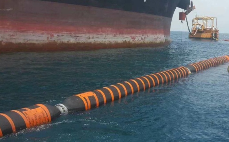 floating oil hose