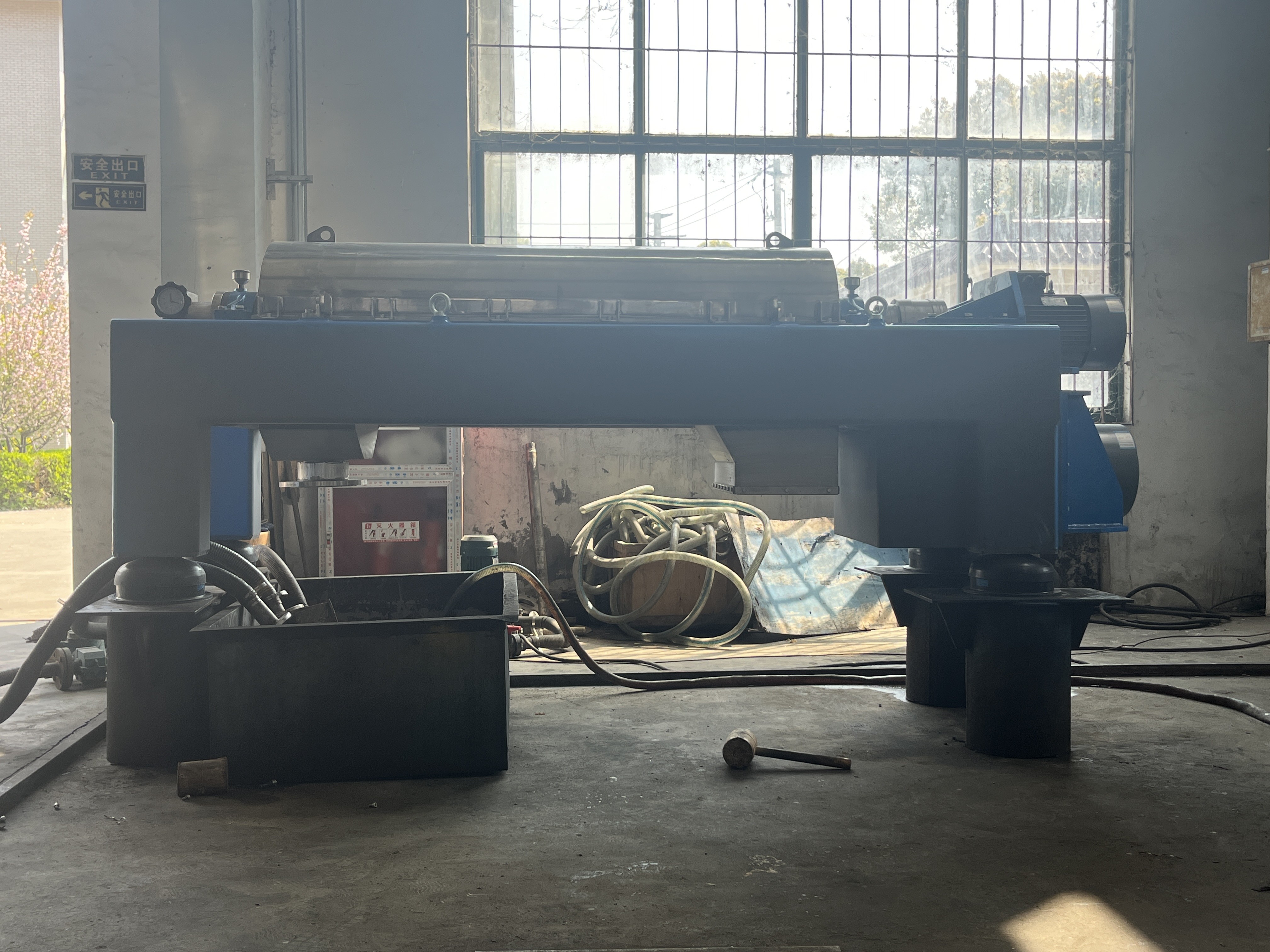 High-Performance Decanter Centrifuge for Sludge Dewatering & Industrial Separation