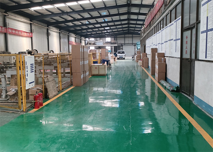 5MM Desulfurization Tower Ceramic Saddles Packing Anti Corrosion