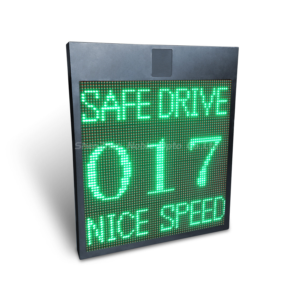 Phone APP Control VMS Display Solar Powered Radar Speed Signs With /- 2 Km/h Accuracy