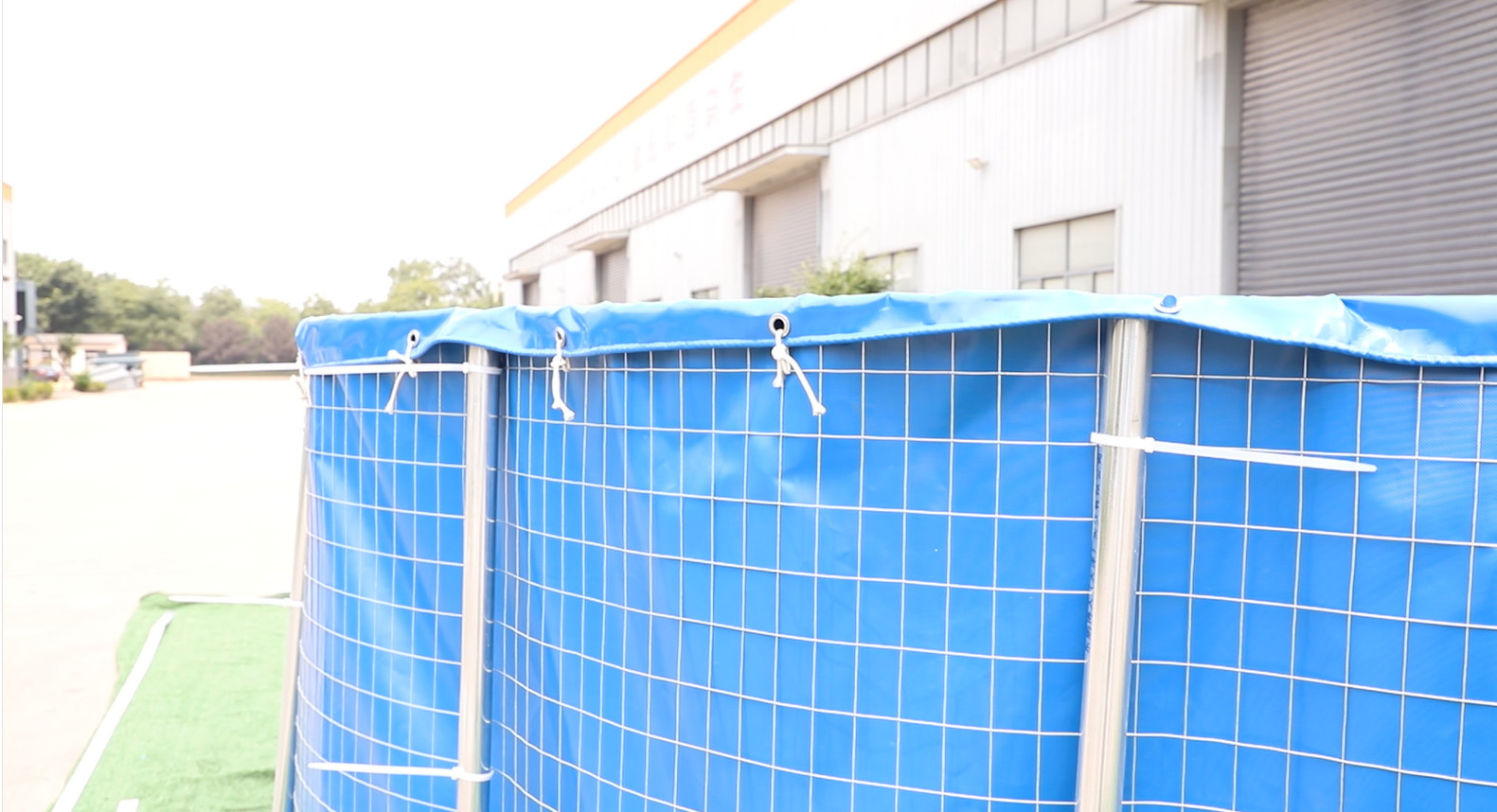 Collapsible 30000L PVC Tarpaulin Fish Tank UV Stabilized With Metal Mesh Diy Fish Pond