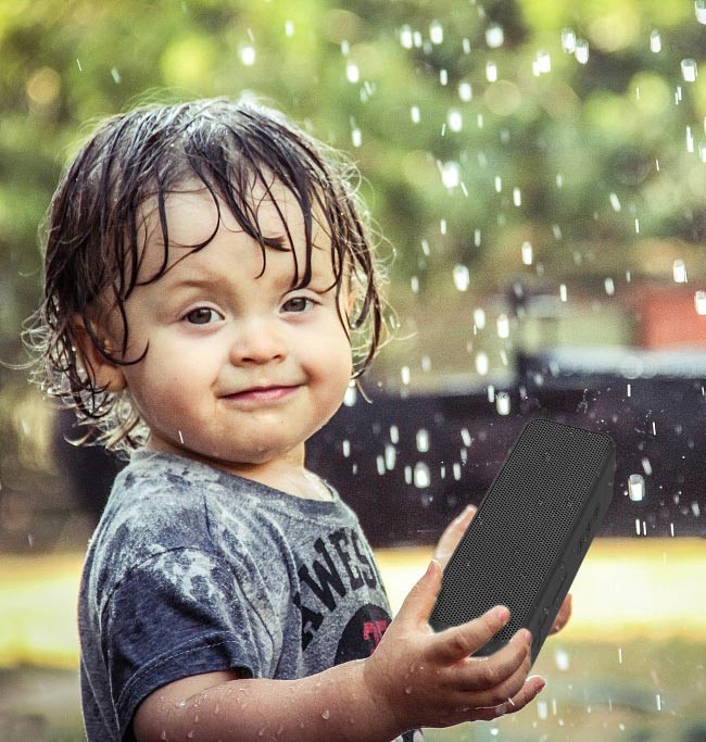 Ozzie T10 Wireless Waterproof Portable Speaker With 2200MAh Battery