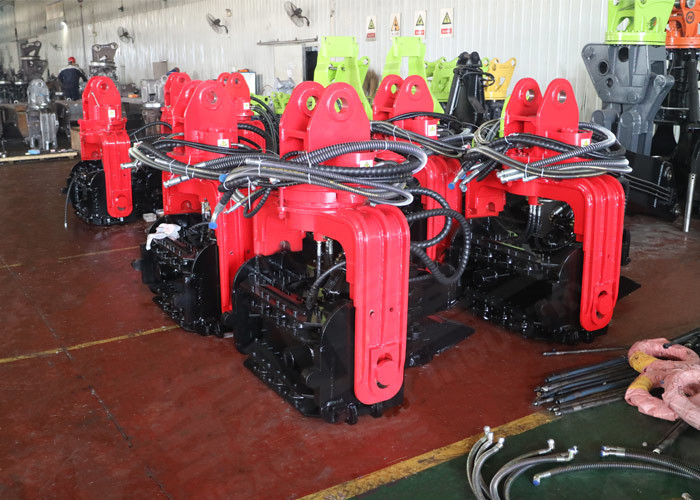 Heavy Duty Hydraulic Vibratory Hammer Customized Clip Mouth For 12 Meter Sheet Pile