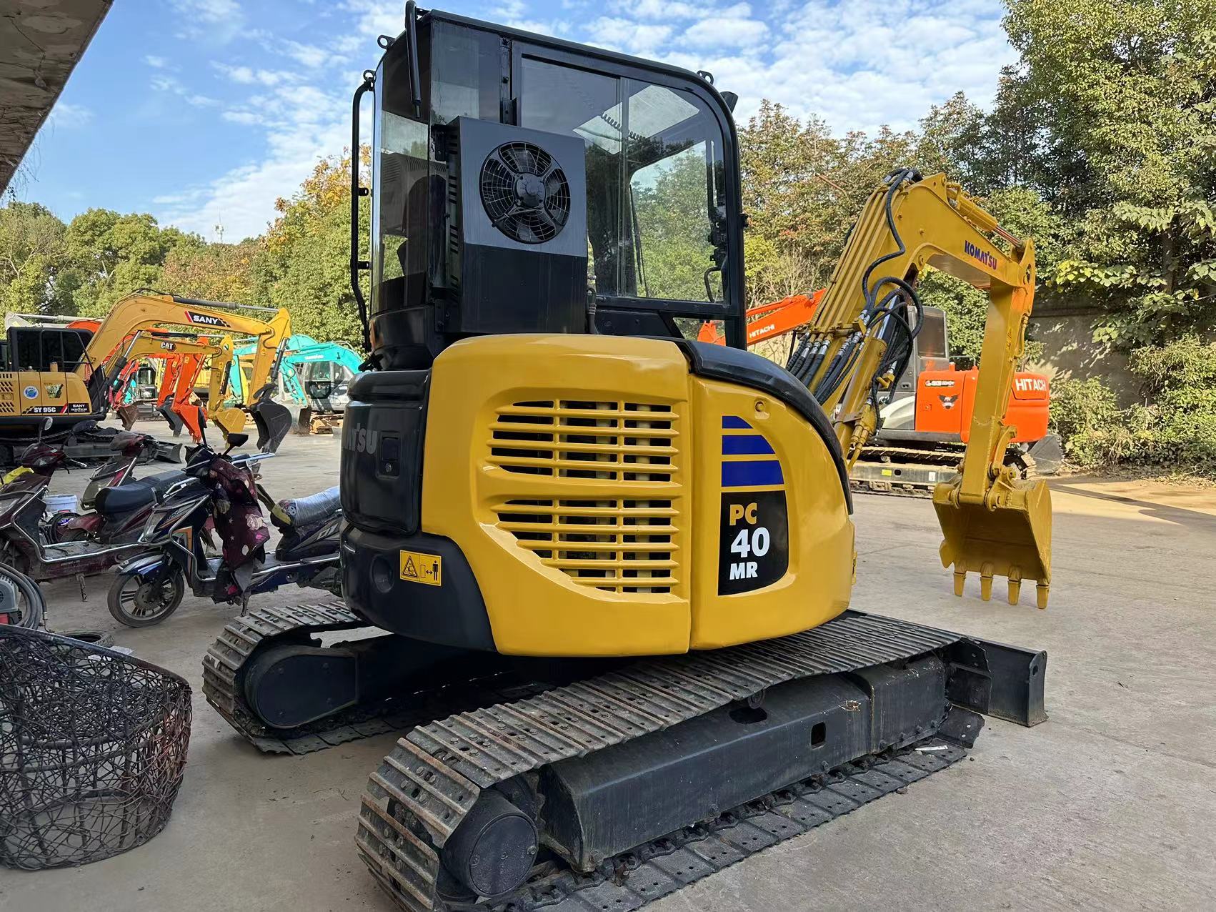 4ton Operating Weight Komatsu PC40 Mini Excavator with Original Hydraulic Cylinder