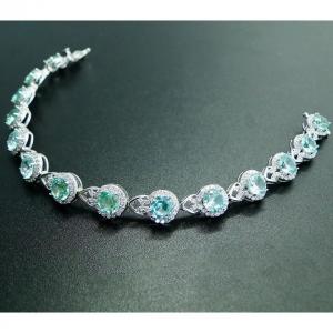 China 925 Sterling Silver Elegant Women Bracelet Pave Setting Green Spinel Bangle on sale