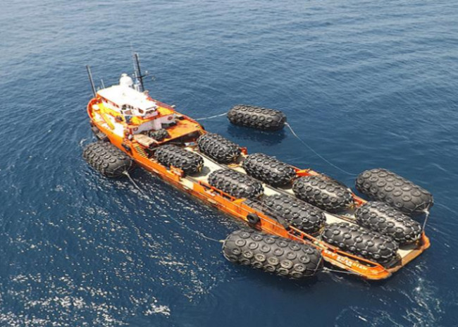 3.3m 6.5m Inflatable Rubber Fender Net Type Yokohama Docking Marine