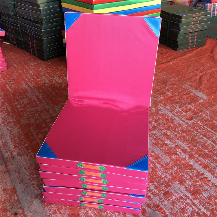 High Jump Gymnastics Tumbling Mat / Fold Up Gymnastics Mat For Children