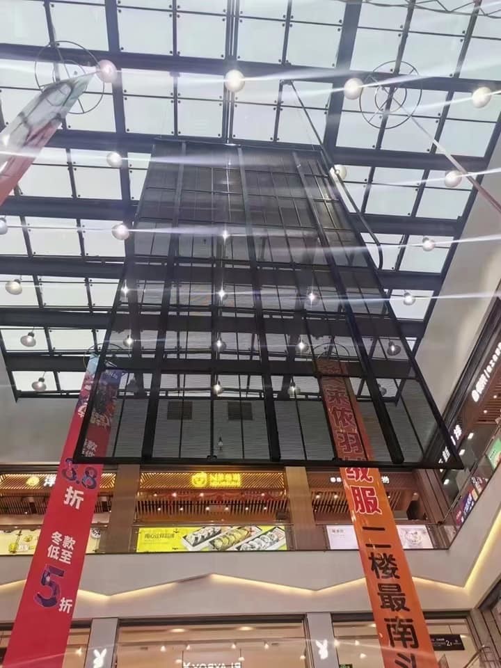 G3.91-7.82 SMD2121 Transparent LED Screen for Eye-Catching Advertising