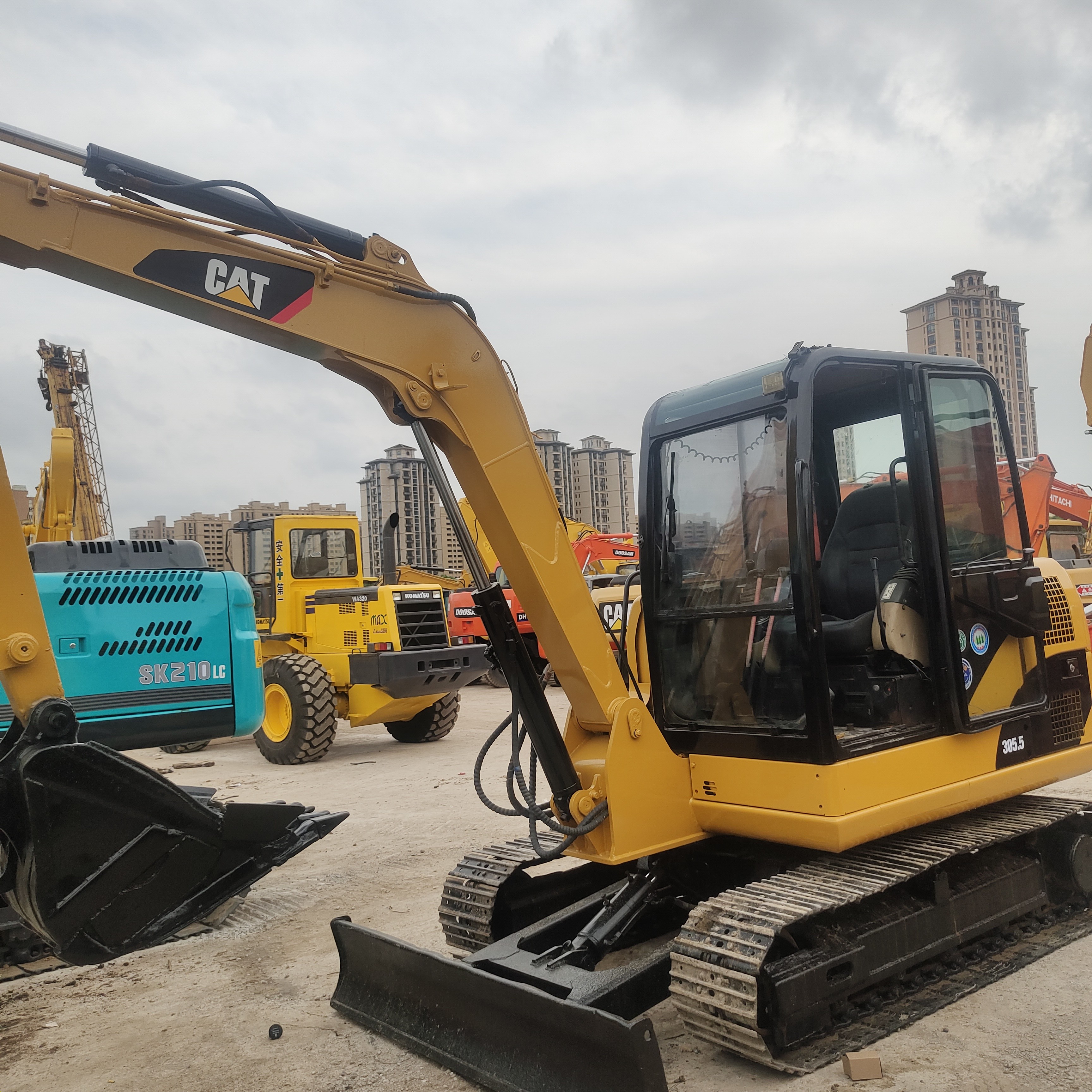 5 Ton Crawler Type CAT 305.5 Second Hand Excavators Good Quality