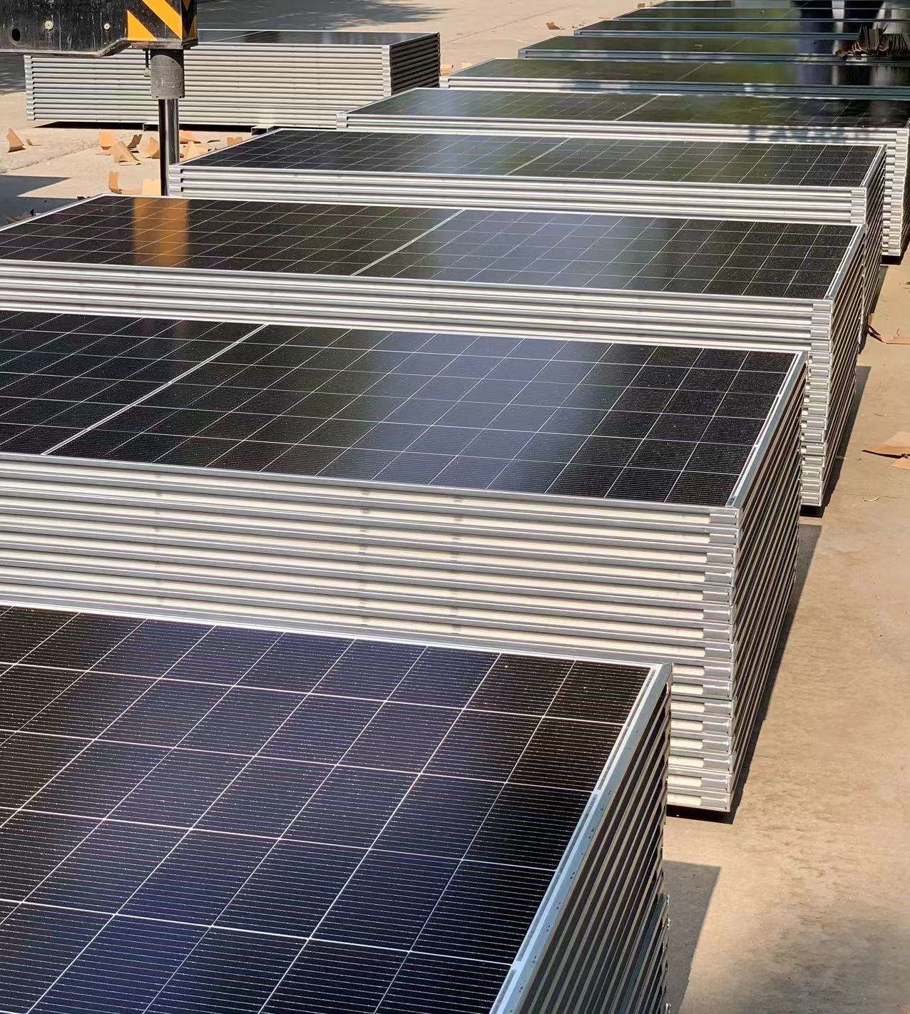 Flexibility Lightweight Steel Frame Solar Panel for Easy Installation