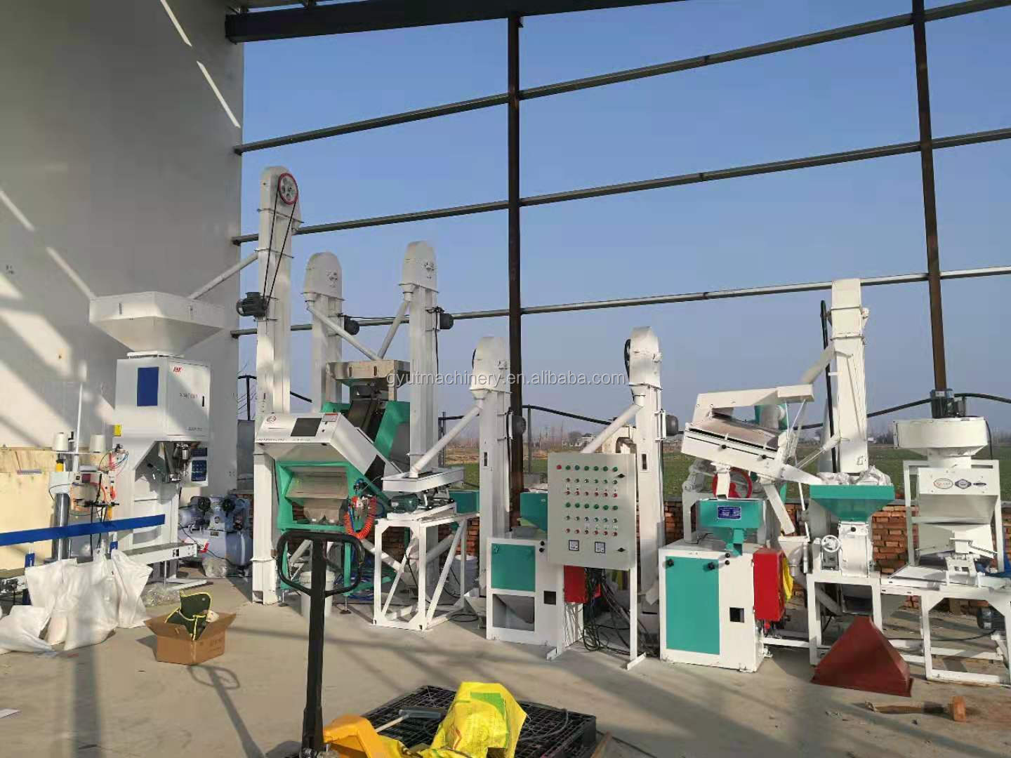 20 Tons Millet Processing Unit with 99% Paddy Husker Destoner Grading and Packing Machine