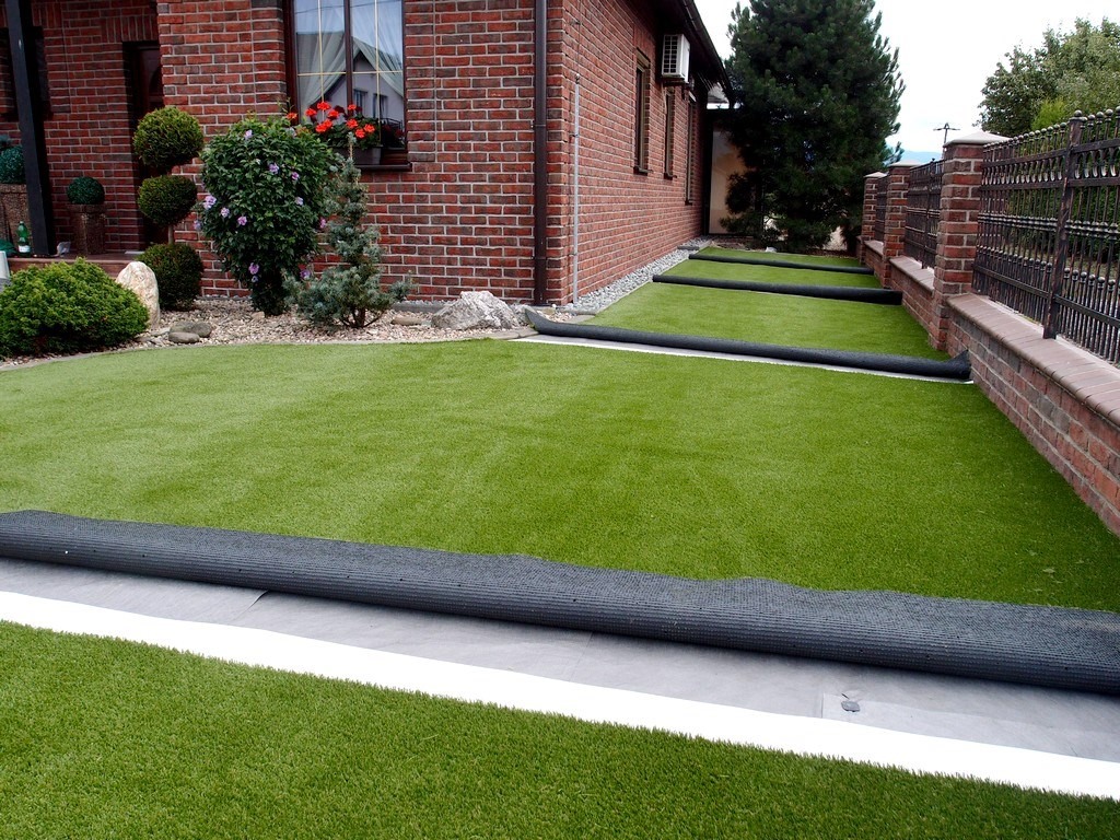 18-70mm Landscaping Artificial Grass 30mm Artificial Turf For Front Yard