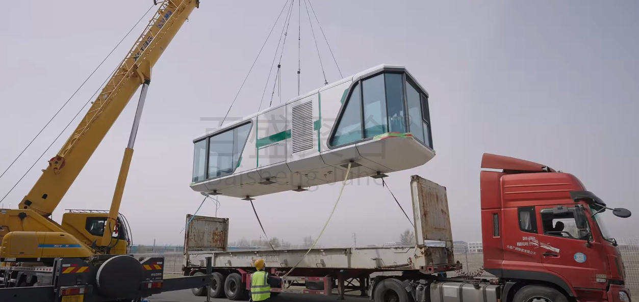 Villa Landscape Decoration Prefab House with Modular Container Home and Space Bed