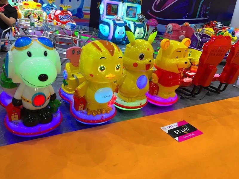 Customized Color Kiddie Ride Machines With Mp5 / Mp3 97x53x89 cm