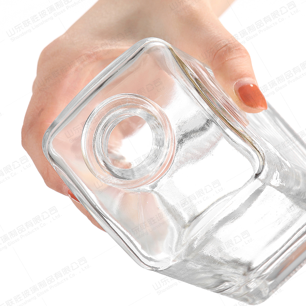 Rectangular Glass Wine Bottle with Aluminum Glass Lid Clear and Acceptable Customer's Logo