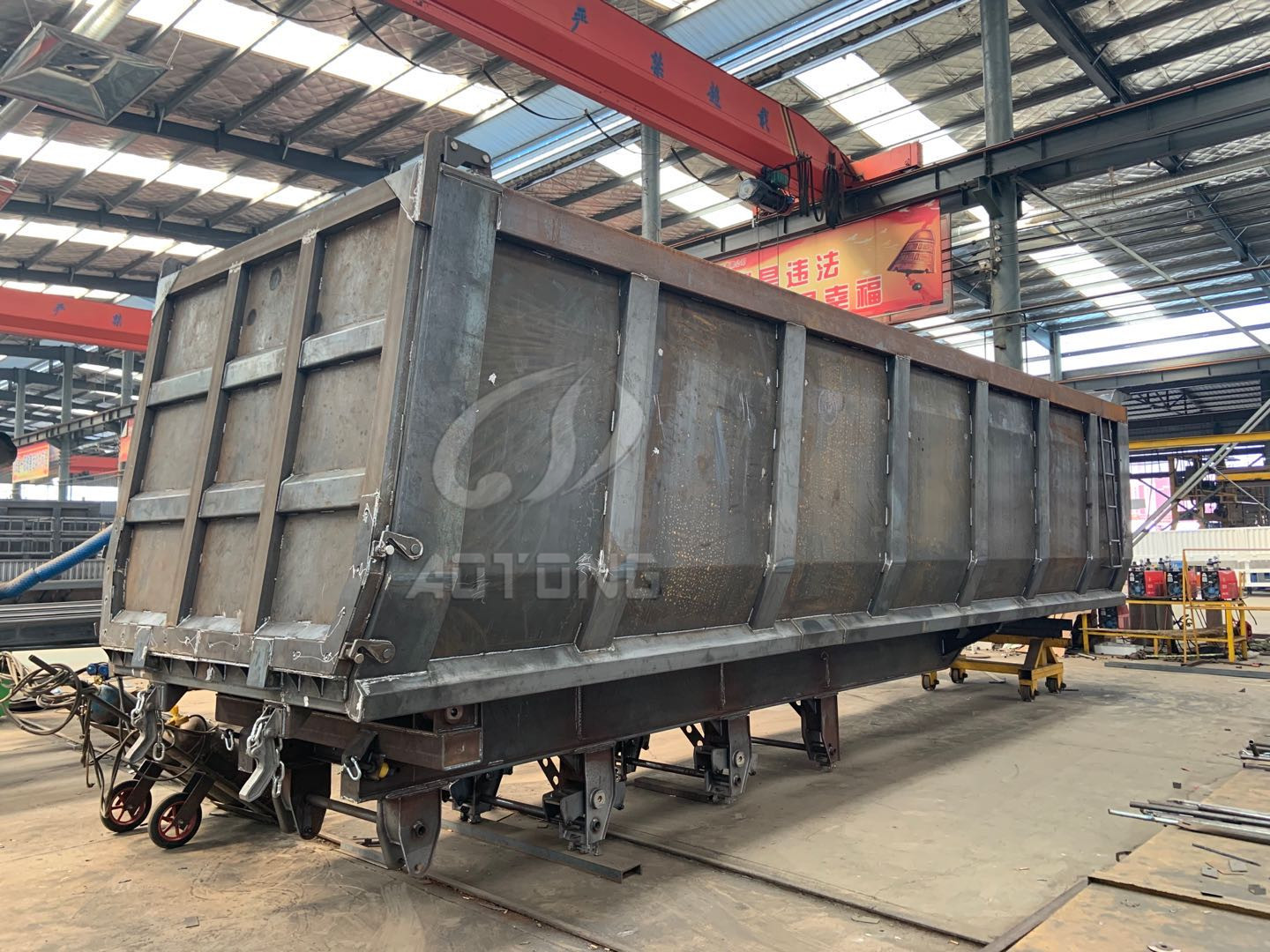 20ft 40ft 6 Axle Tipper Trailer 100 Ton Dump Truck Dumper Truck Dimensions Max Payload