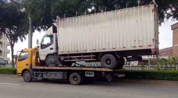 Manufacturer direct sale HOWO emergency car carrier slide bed tow truck flatbed recovery road rescue truck for sale