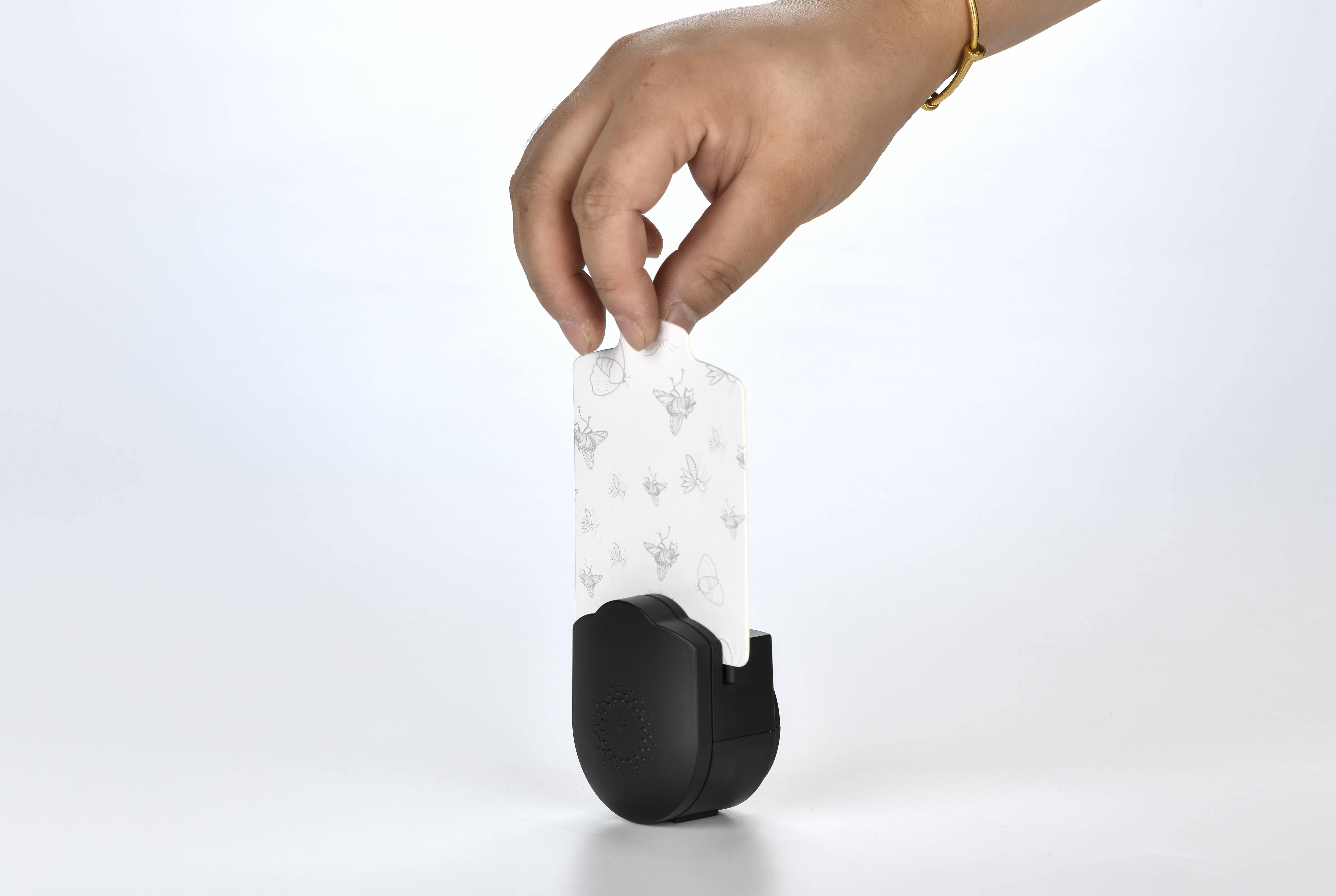 Mini UV395 Electric Mosquito Killing Plug-in Lamp with Solid State and Glue Paper