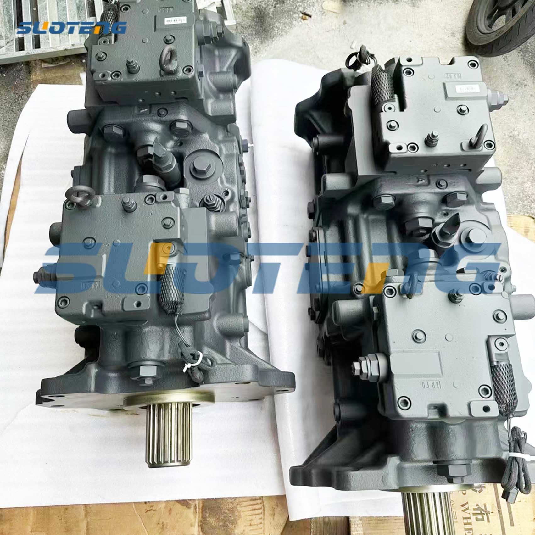 Mining Excavator PC2000-8 Hydraulic Pump 708-2K-00122 Main Pump 7082K00122