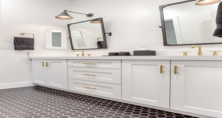 2023 Top Sale Modern Customized Popular Design Shaker Bathroom Vanity for Apartment