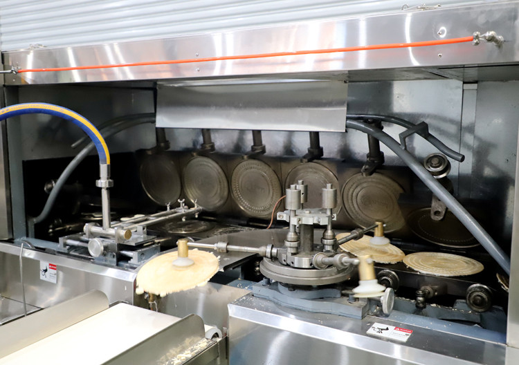 Stainless Steel ISO9001 220V Crispy Cone Production Line