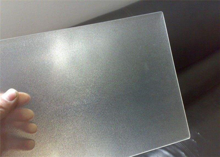 3.2mm Thickness Photovoltaic Transparent Glass , Low Iron Patterned Solar Tempered Glass