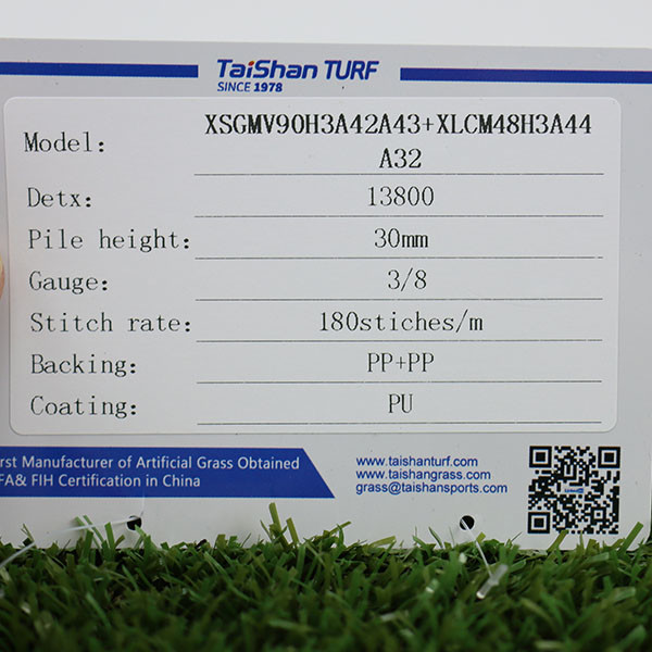 30mm Nylon Polymer Material Landscape Artificial Fake Grass Heat Resistance Low Maintenance