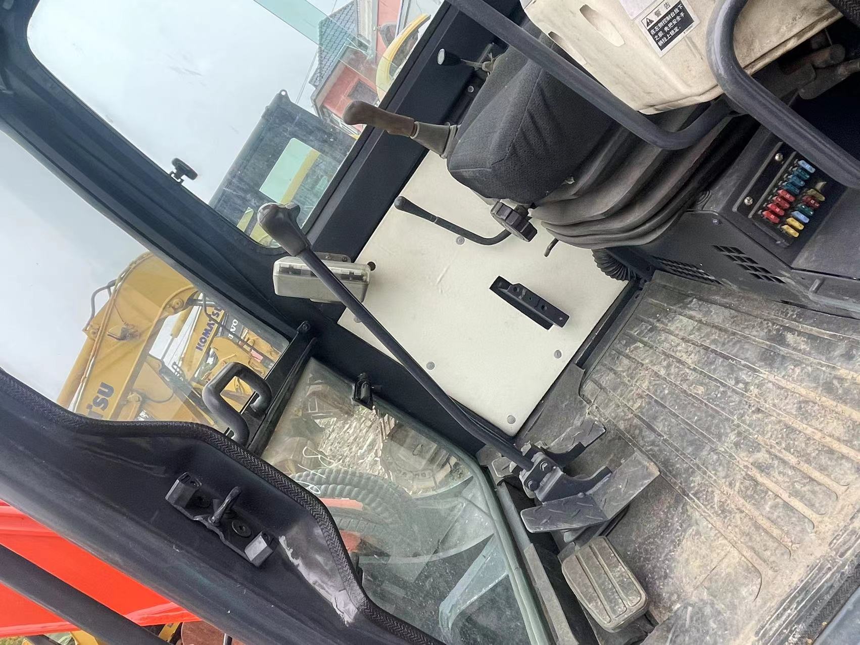Second-hanf Crawler Excavator high quality with low price used Doosan55 for sale road making machine